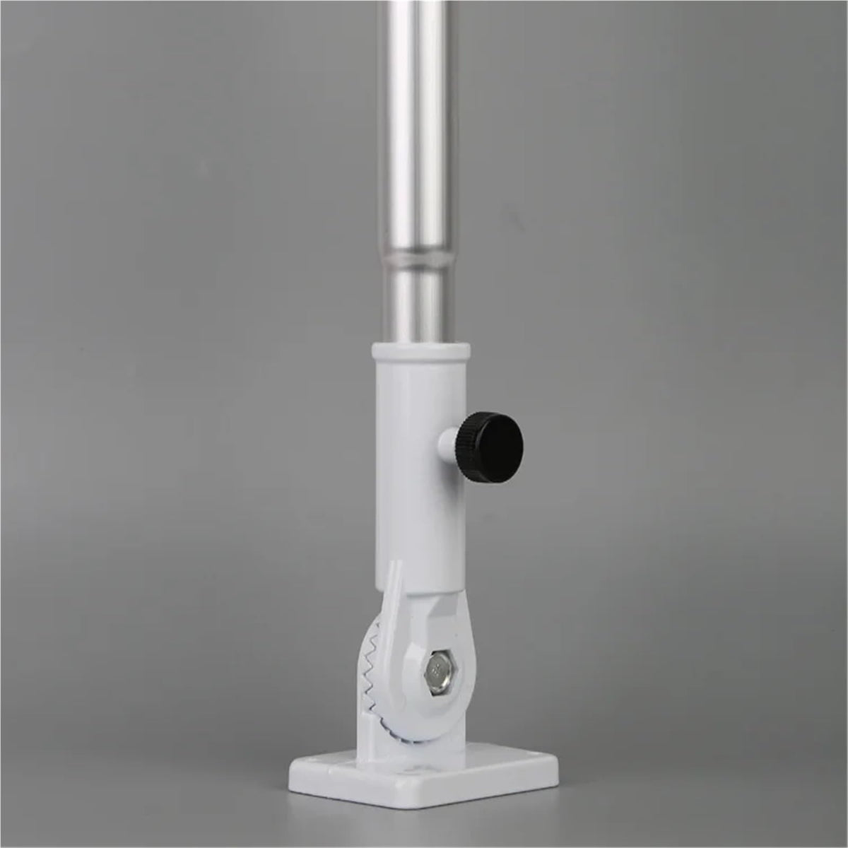 Wall-Mounted Flagpole H9769
