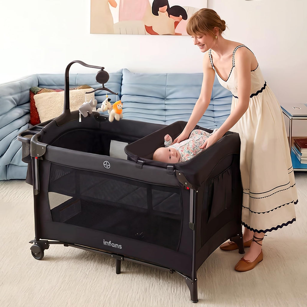 4 in 1 Baby Bassinet Bedside Crib D737027