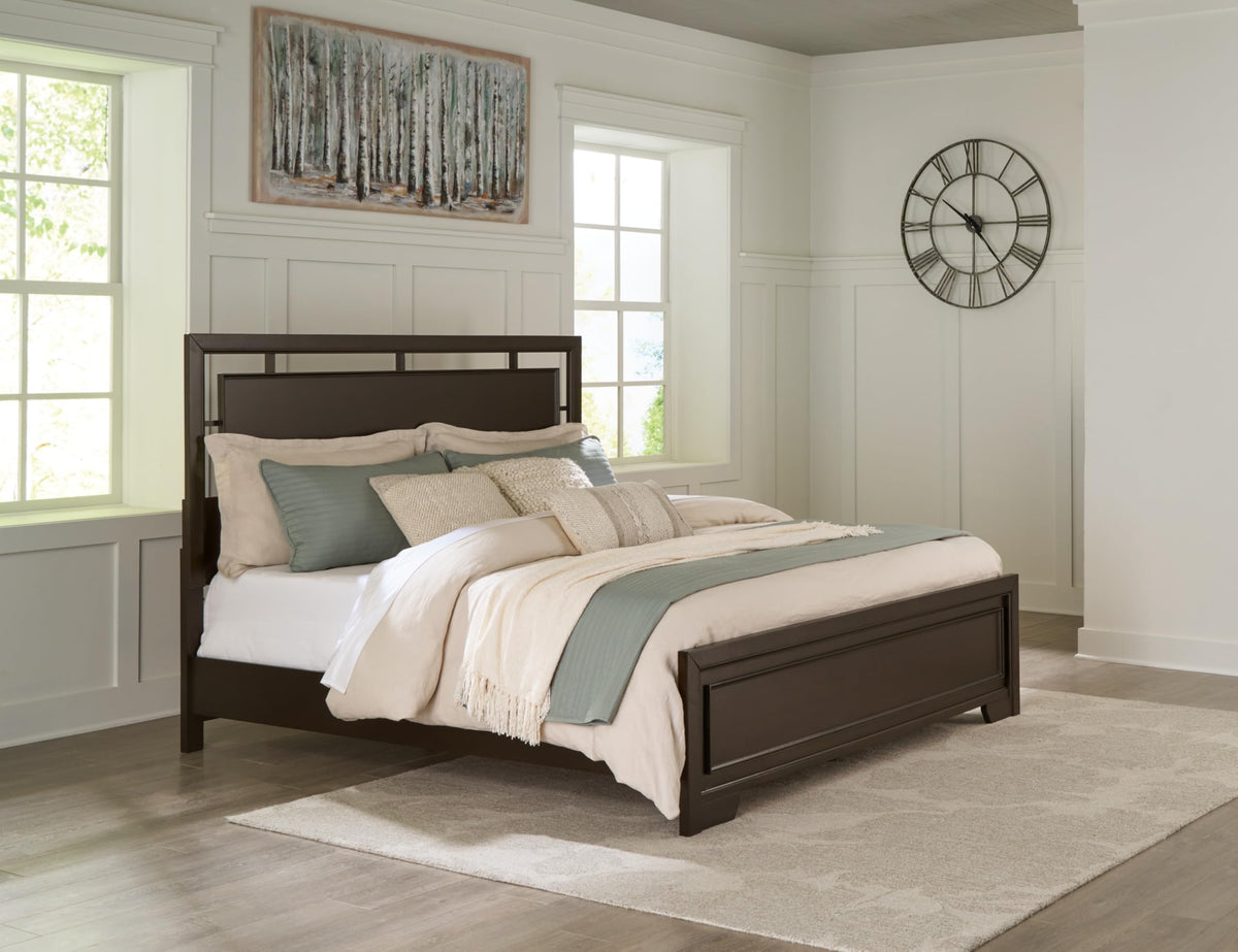 California King Panel Bed M696689